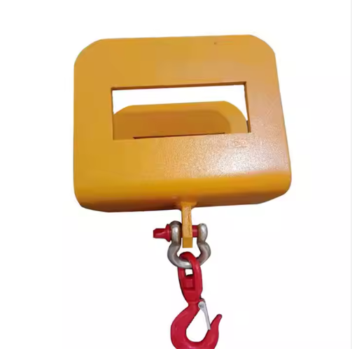 Forklift lifting equipment