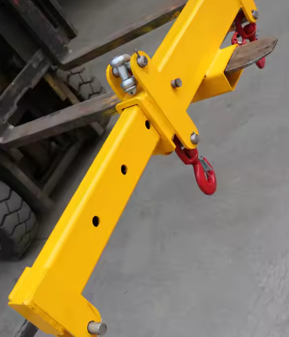 Equipaggiamento di sollevamento del carrello elevatore
